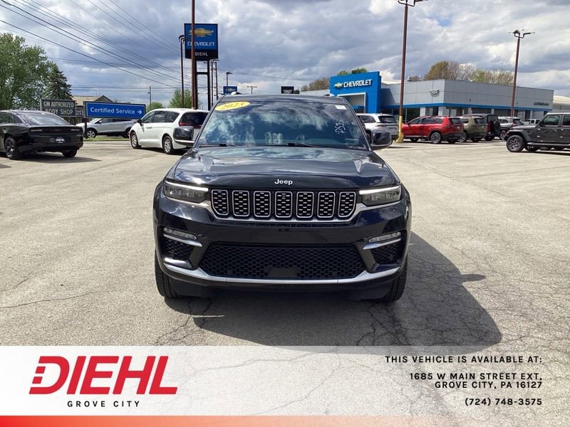 Used 2023 Jeep Grand Cherokee Summit AWD/4WD image 2