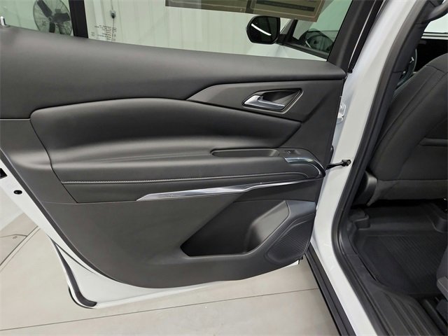 Used 2025 Chevrolet Traverse LT w/ LPO, Floor Liner Package image 32