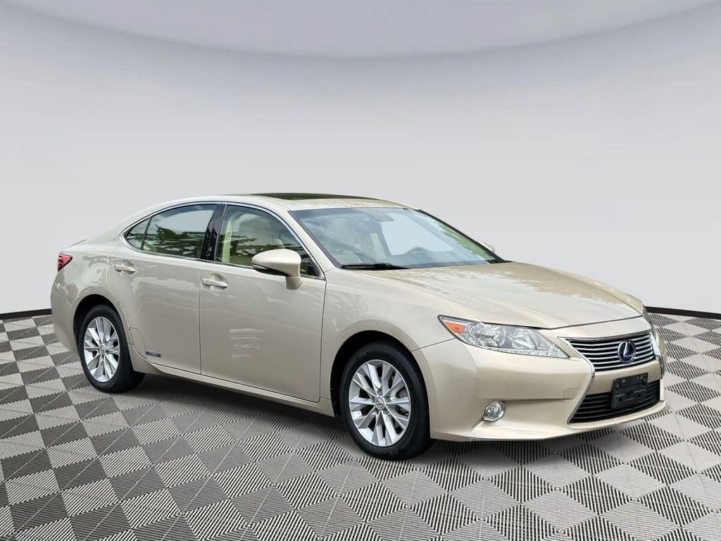 Used 2013 Lexus ES 300h w/ Luxury Pkg FWD image 1