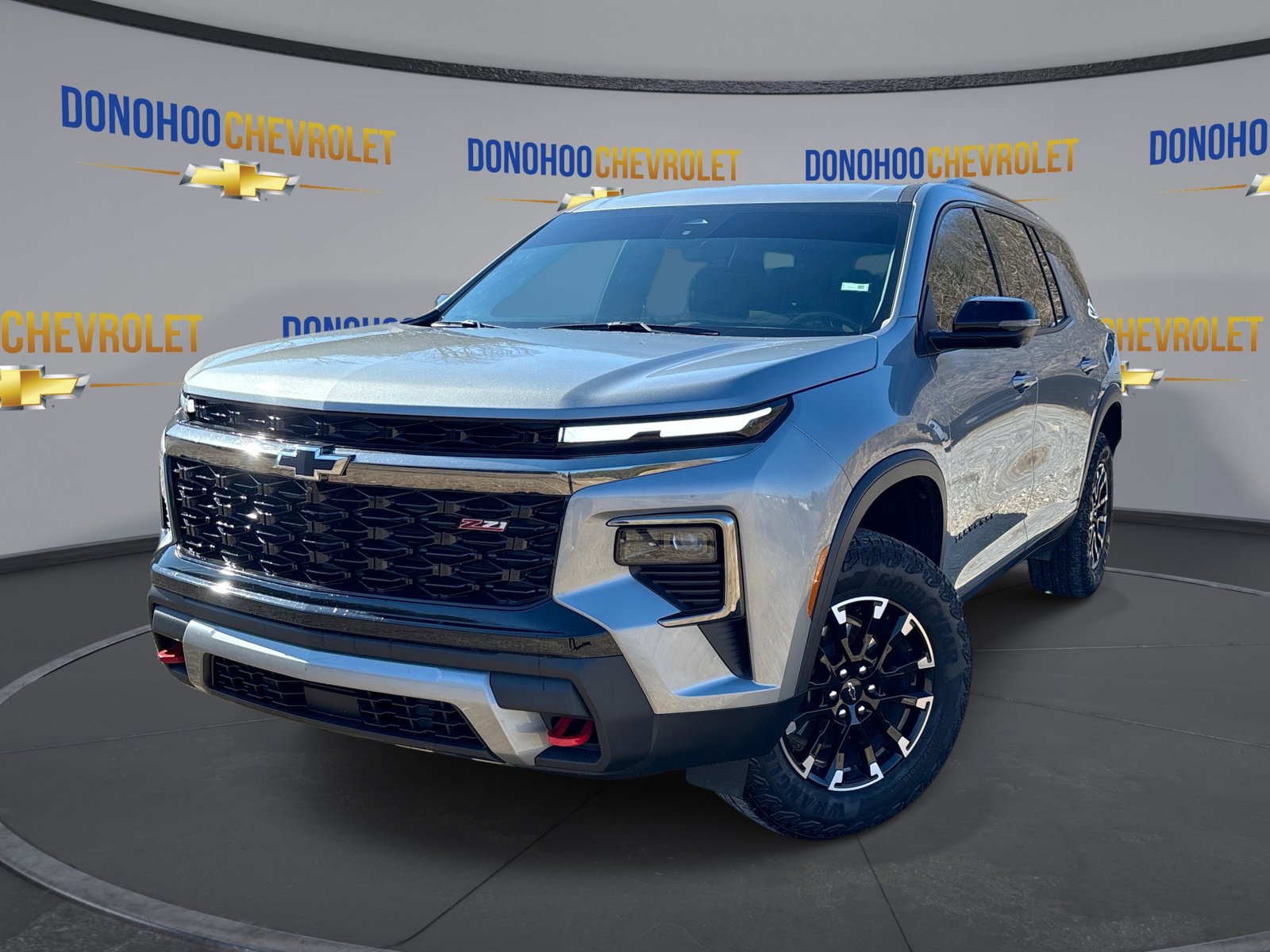 Used 2024 Chevrolet Traverse Z71 image 4