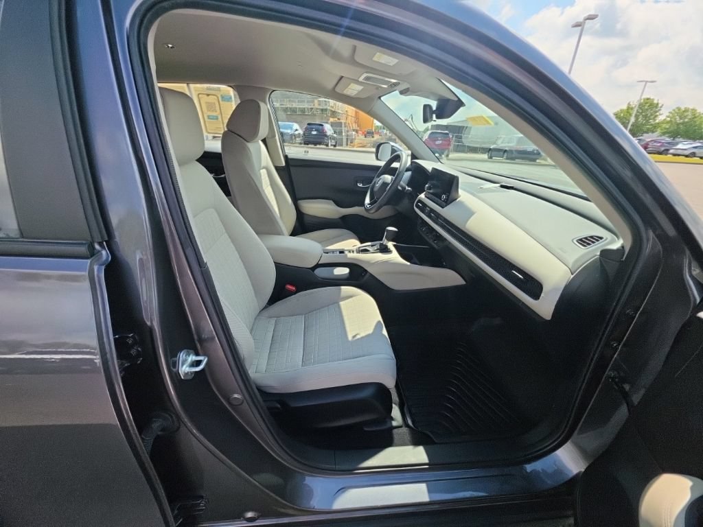 Certified 2024 Honda HR-V LX image 31