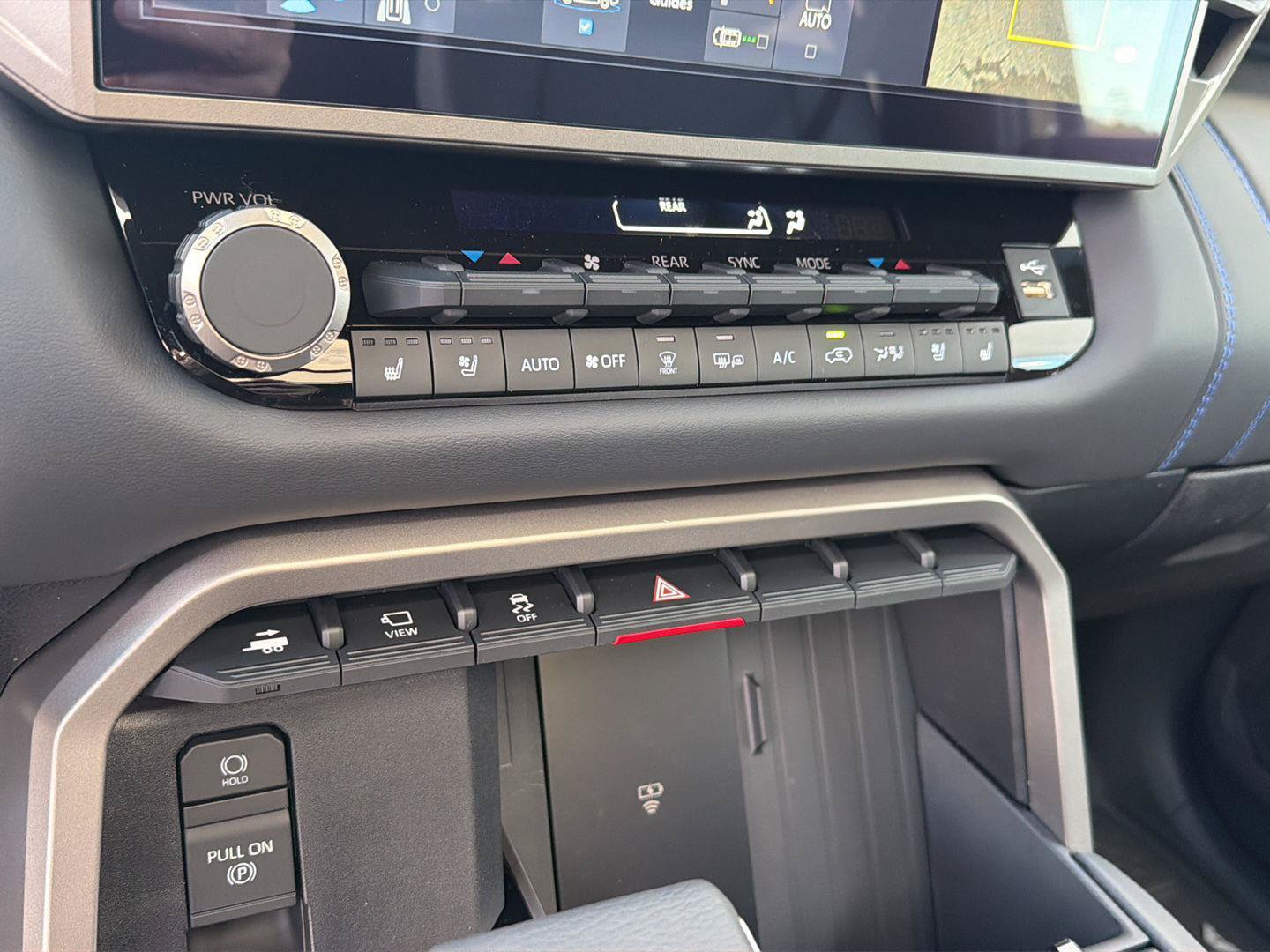 New 2026 Toyota Sequoia Platinum AWD/4WD image 28