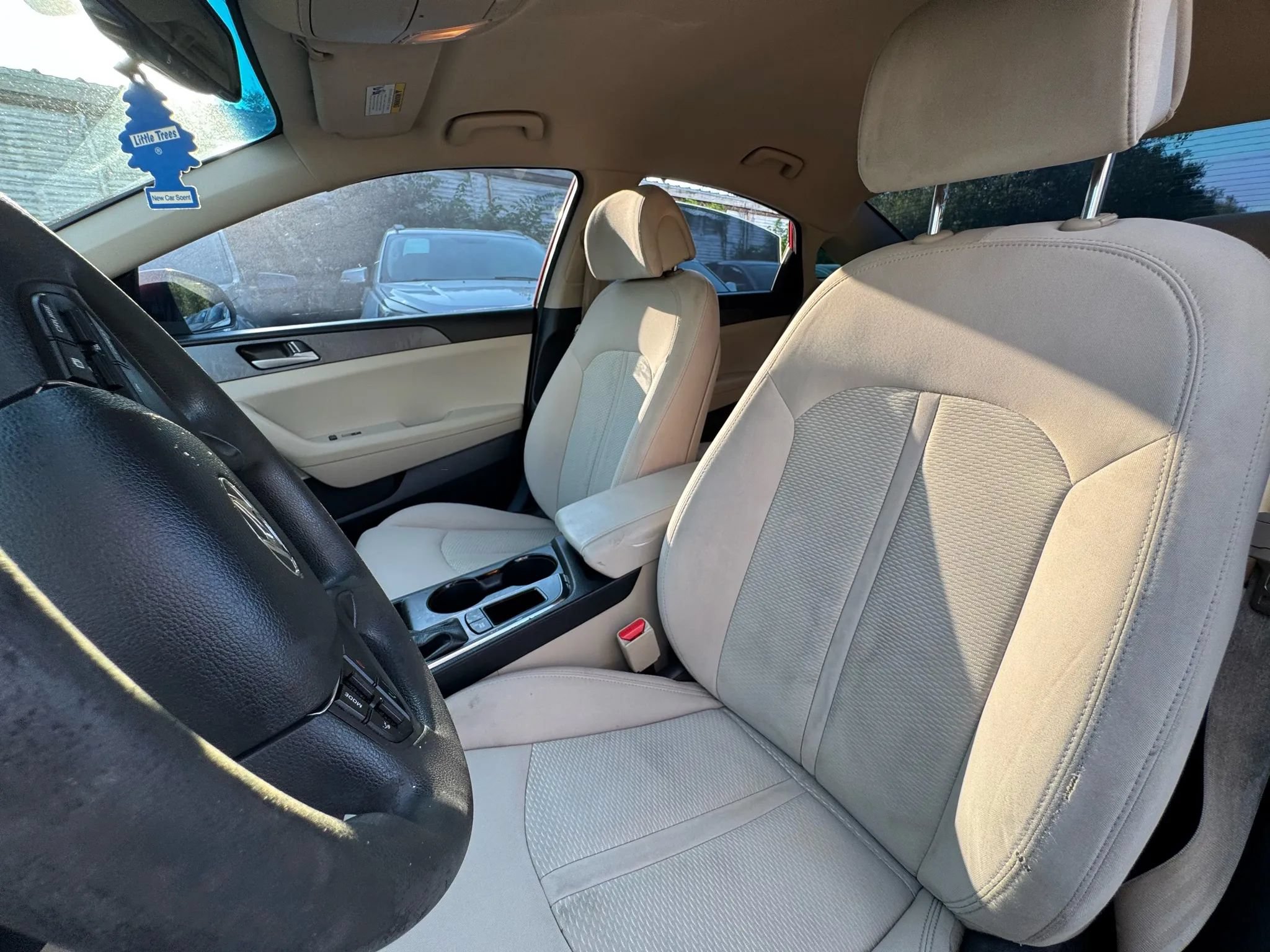 Used 2016 Hyundai Sonata SE w/ Winter Weather Package FWD image 17