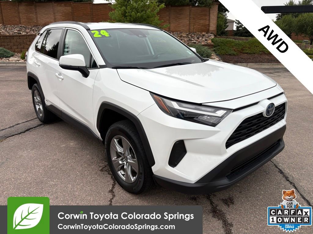 Used 2024 Toyota RAV4 XLE image 1
