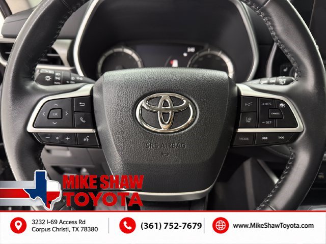 Used 2024 Toyota Highlander XLE FWD image 9