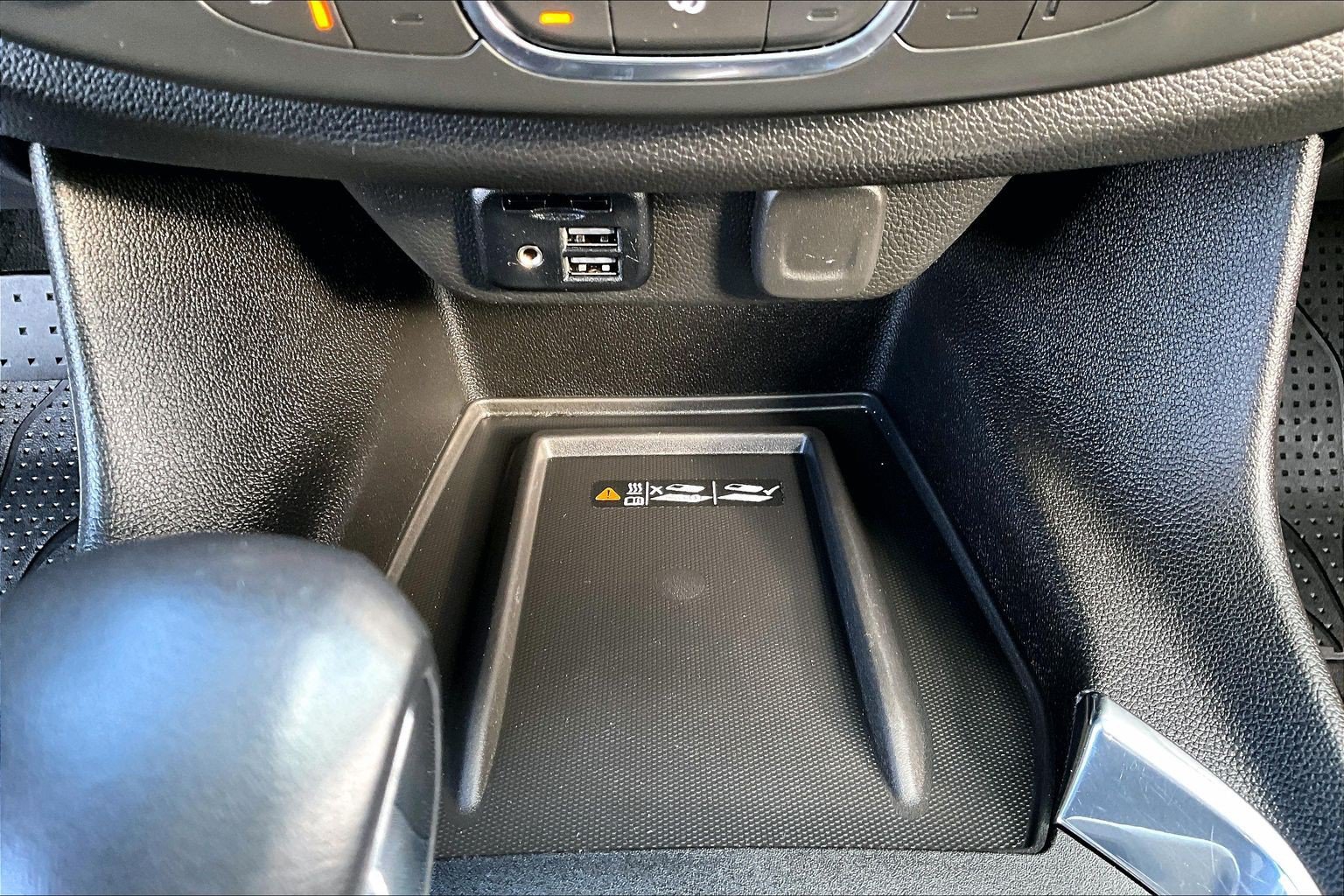 Used 2022 Chevrolet Traverse High Country w/ LPO, Floor Liner Package AWD/4WD image 26