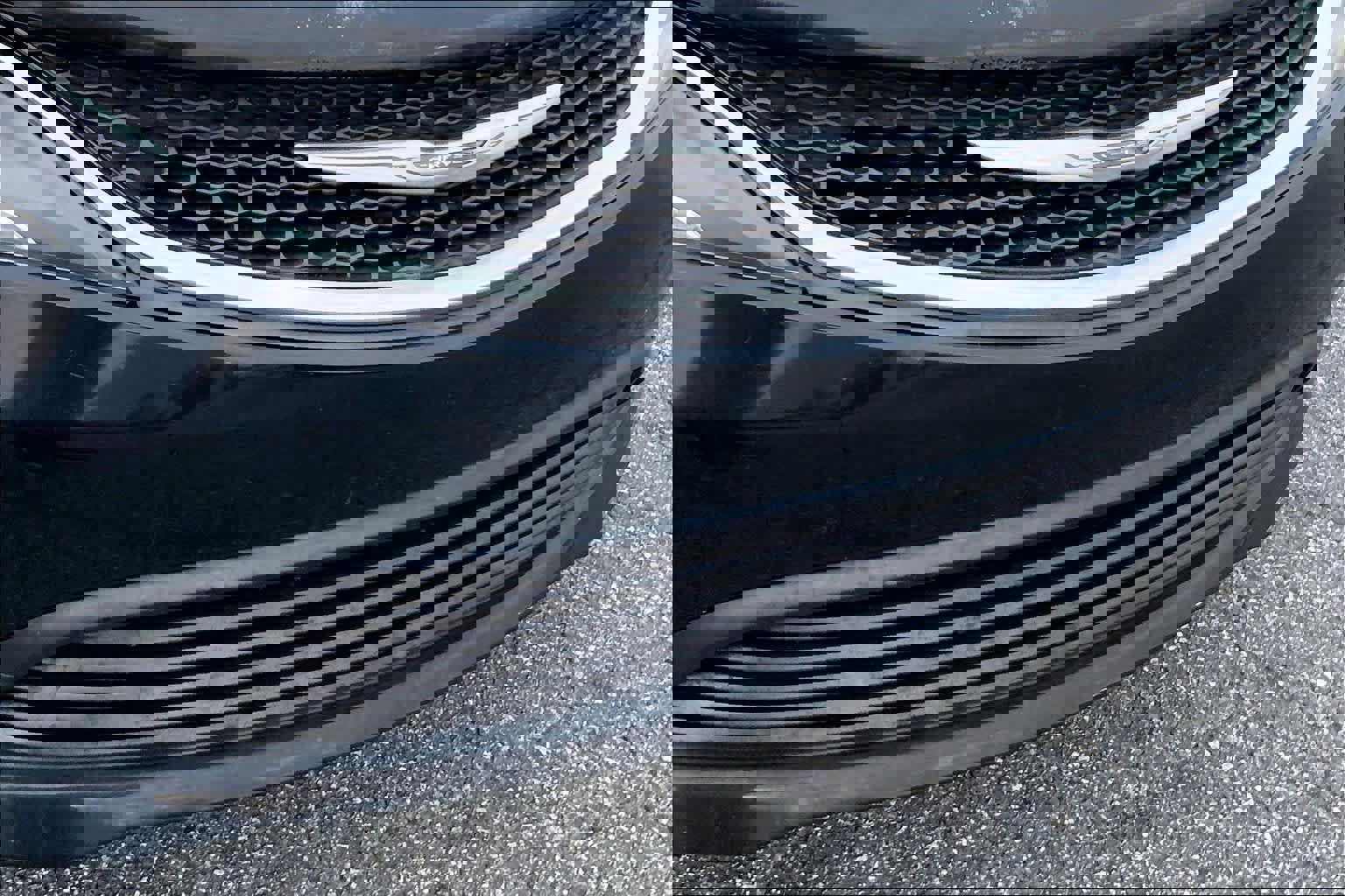 Used 2015 Chrysler 200 LX image 27