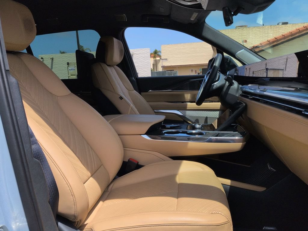 Certified 2025 Cadillac Escalade IQ Luxury 2 AWD/4WD image 29