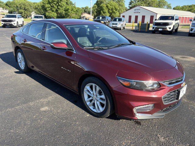 Used 2016 Chevrolet Malibu LT w/ Leather Package FWD image 7