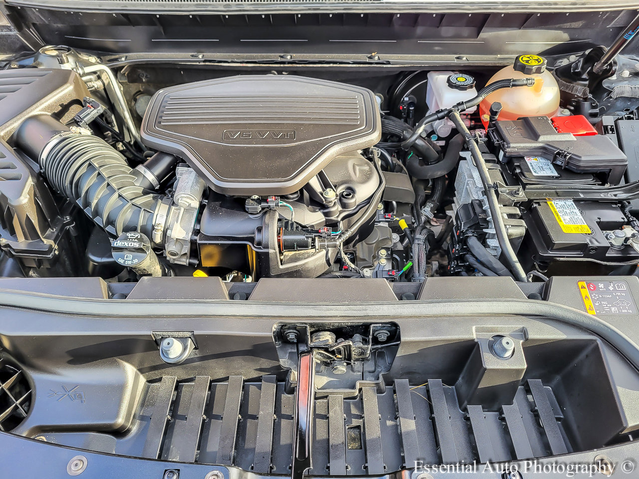 Used 2023 GMC Acadia AT4 w/ Technology Package image 39