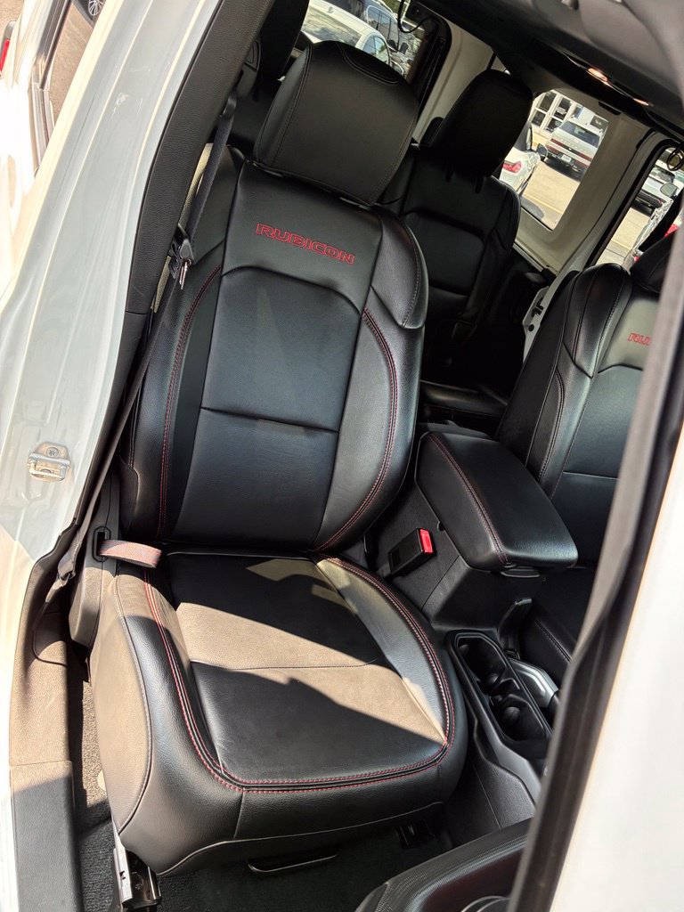 Used 2022 Jeep Wrangler Unlimited Rubicon AWD/4WD image 22