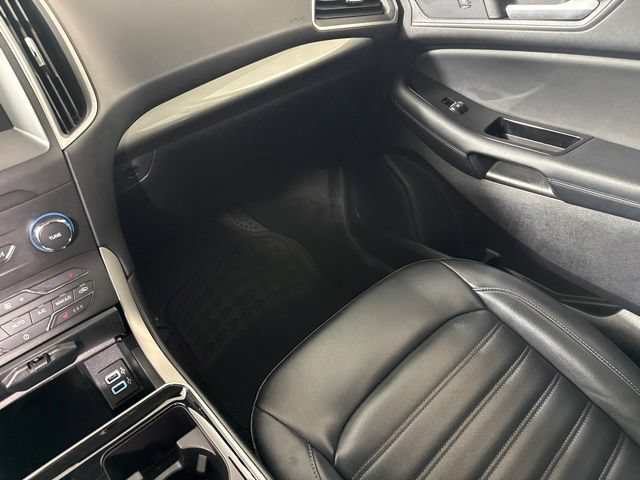 Used 2019 Ford Edge SEL w/ Equipment Group 201A AWD/4WD image 31