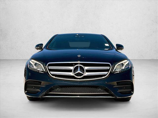 Used 2019 Mercedes-Benz E 300 image 3