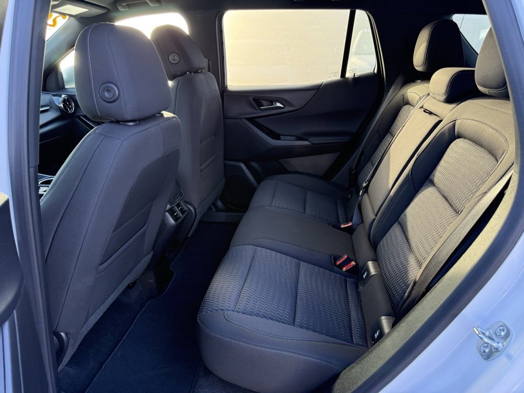 Used 2026 Chevrolet Equinox LT image 14