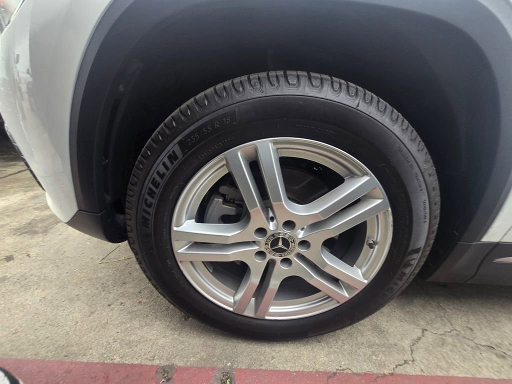 Used 2021 Mercedes-Benz GLA 250 w/ Premium Package image 15