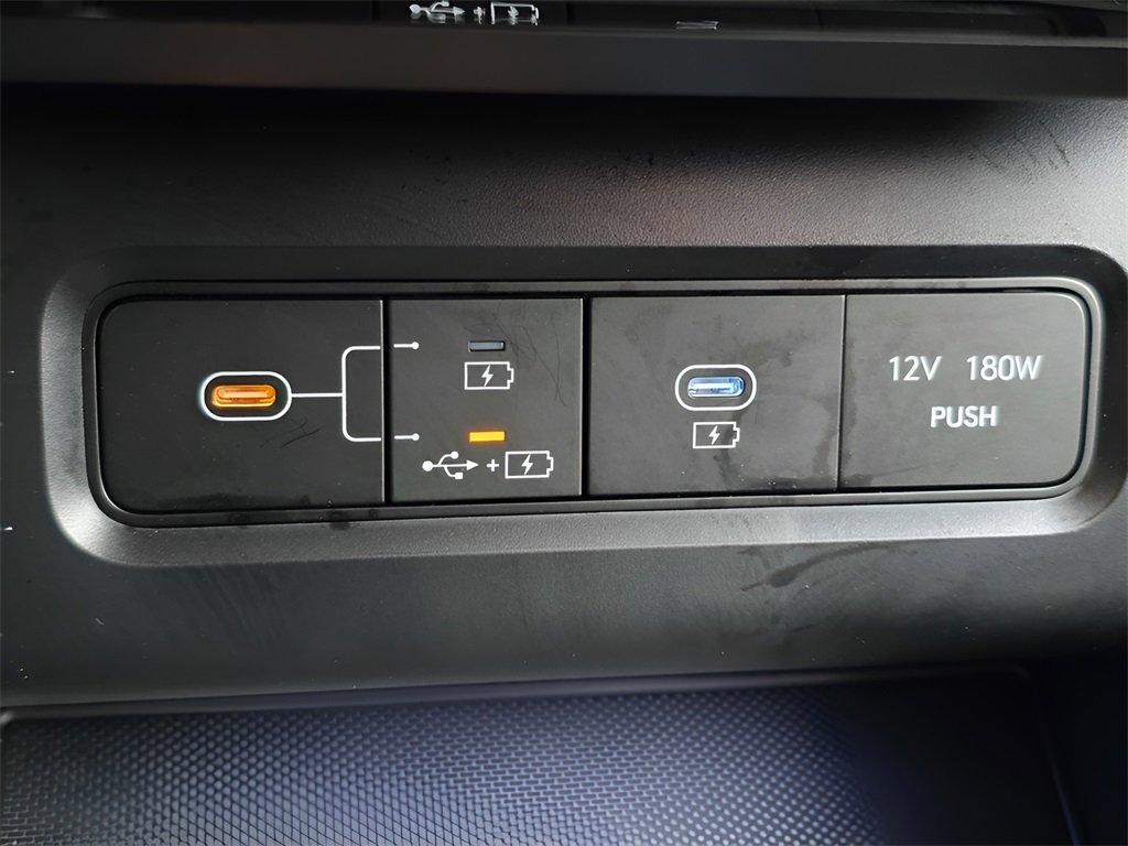 Certified 2025 Hyundai Tucson Limited image 36