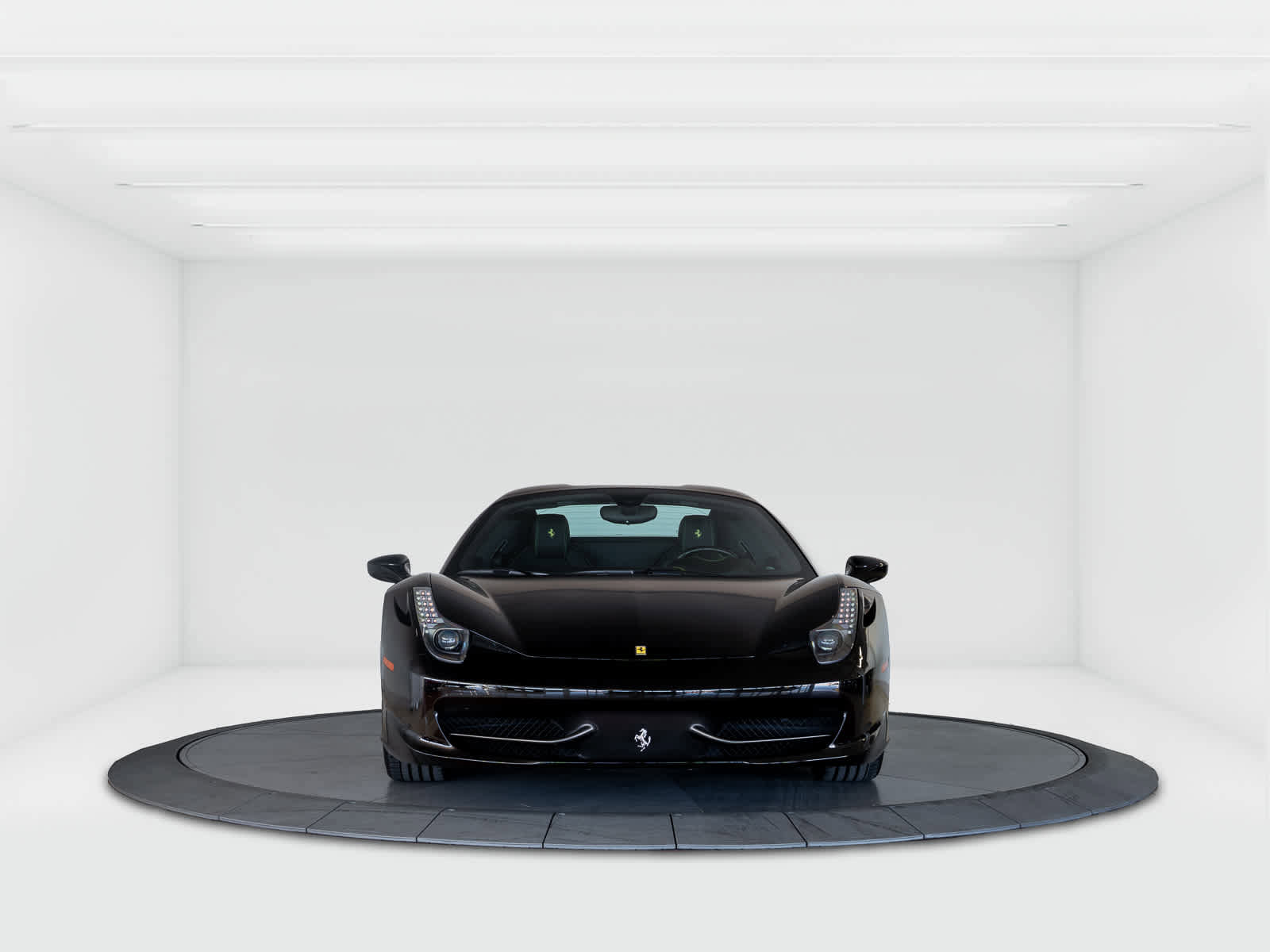 Used 2014 Ferrari 458 Spider image 8
