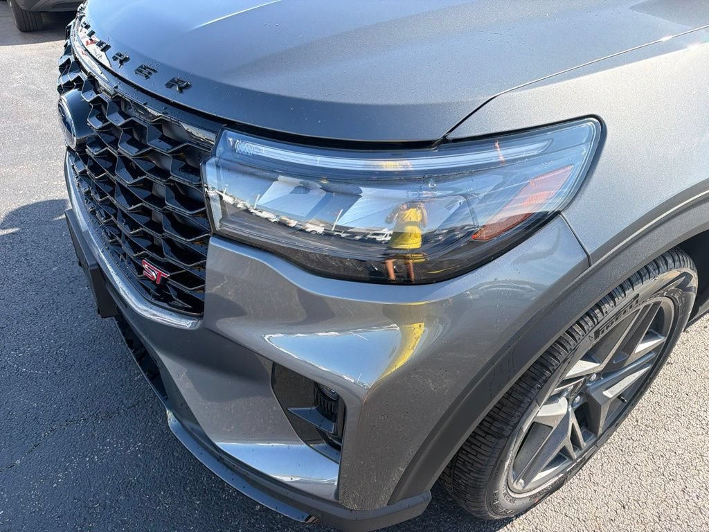 New 2026 Ford Explorer ST AWD/4WD image 13
