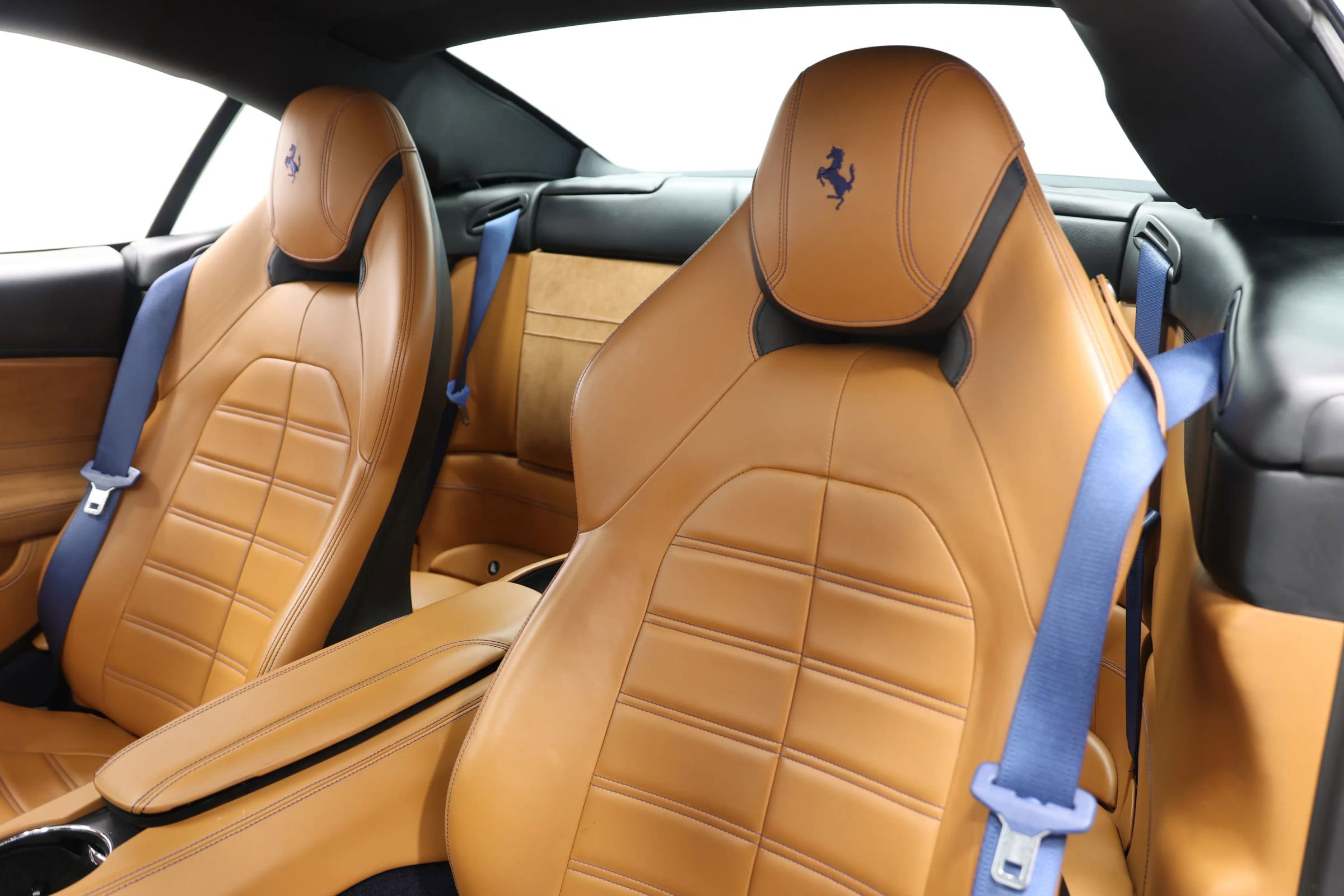 Used 2017 Ferrari California T image 20