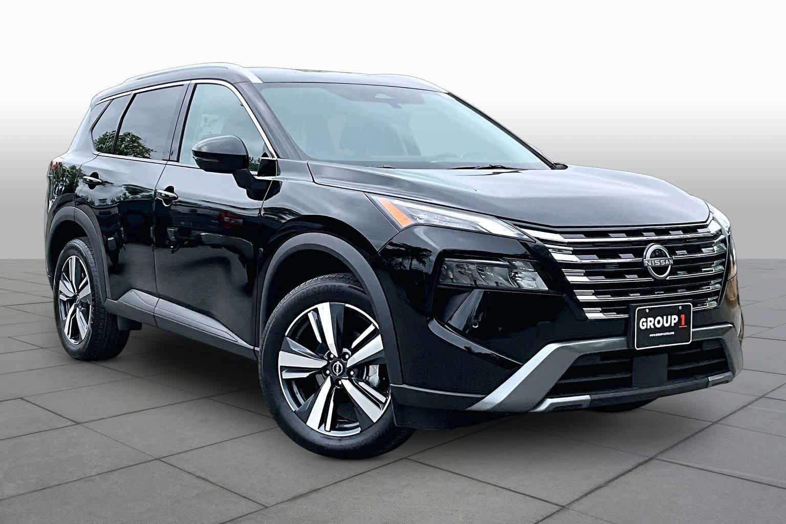 Used 2026 Nissan Rogue SL AWD/4WD image 3