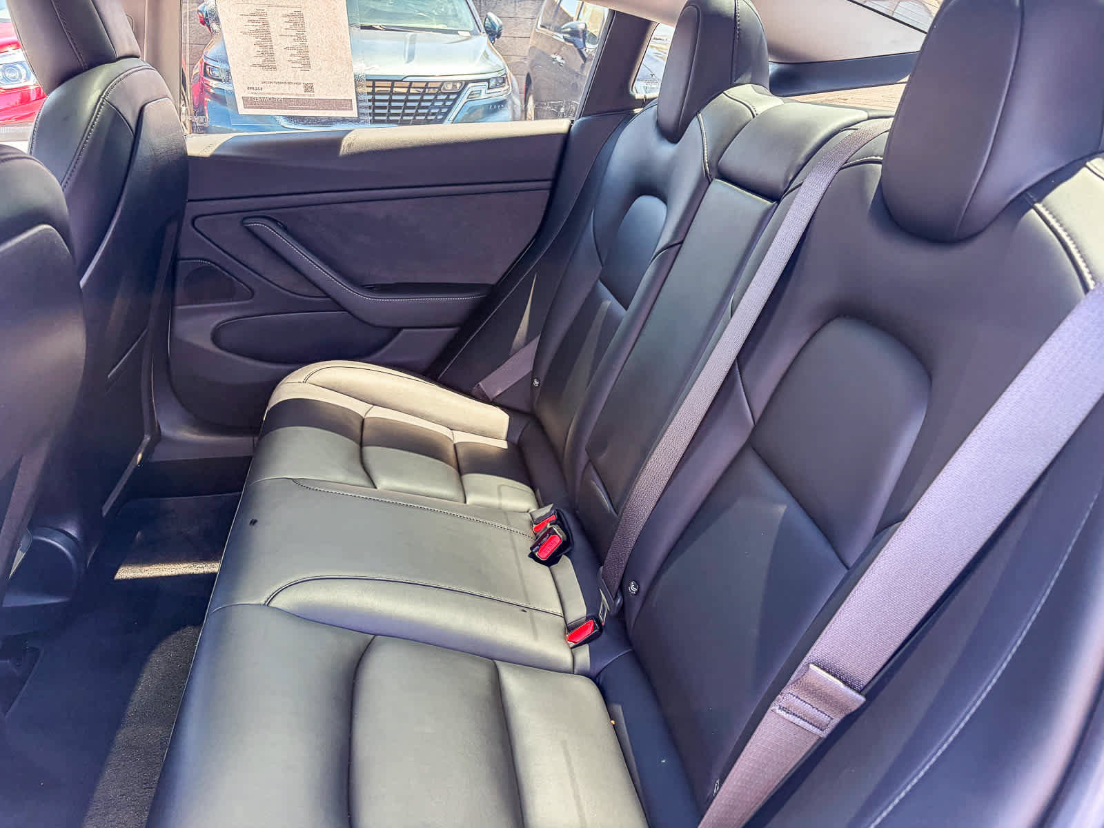 Used 2018 Tesla Model 3 Long Range RWD image 17