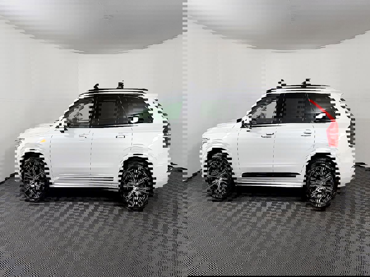 Used 2022 Volvo XC90 T6 Inscription w/ Advanced Package image 12