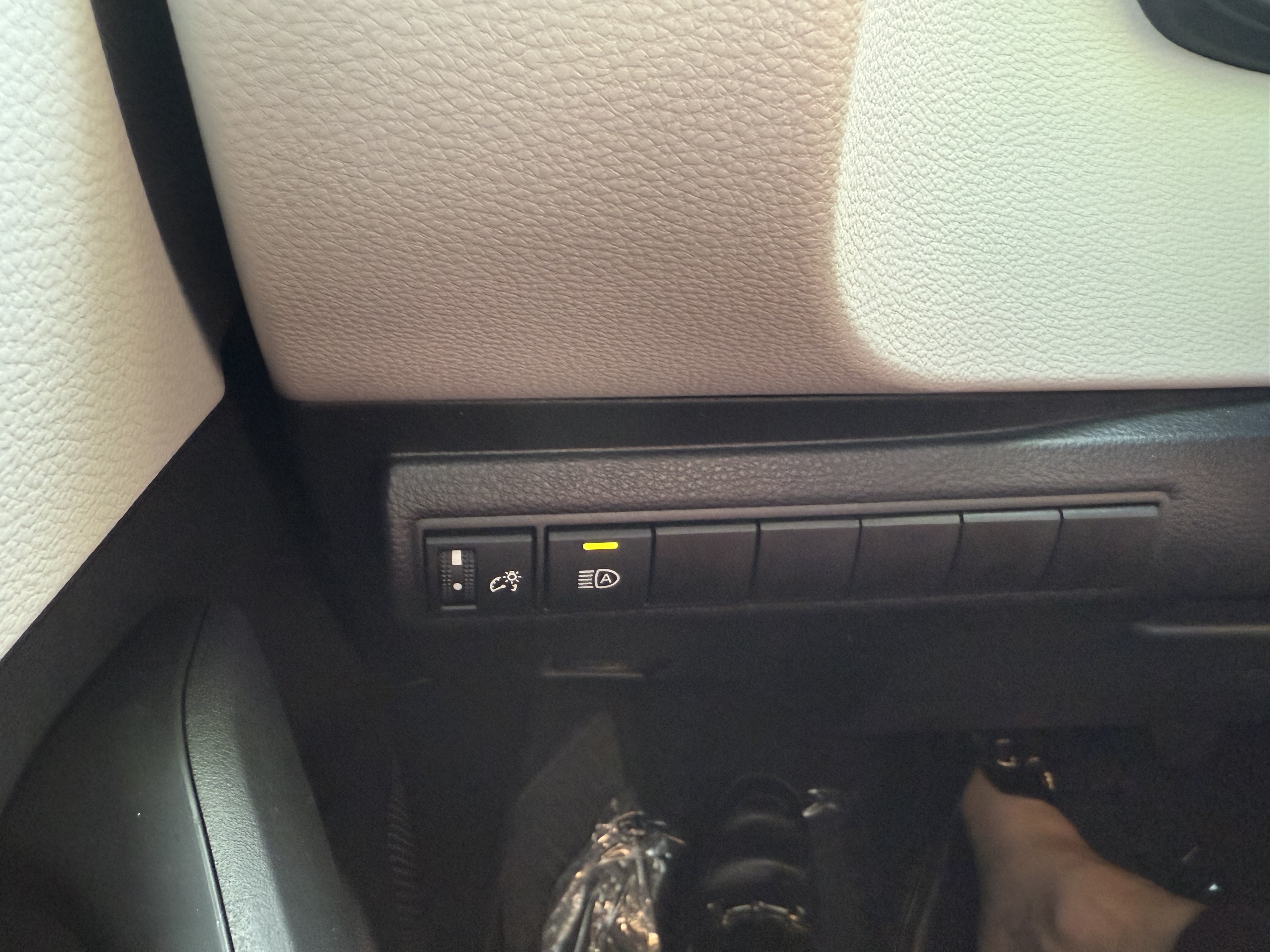 Certified 2024 Toyota Corolla LE FWD image 6