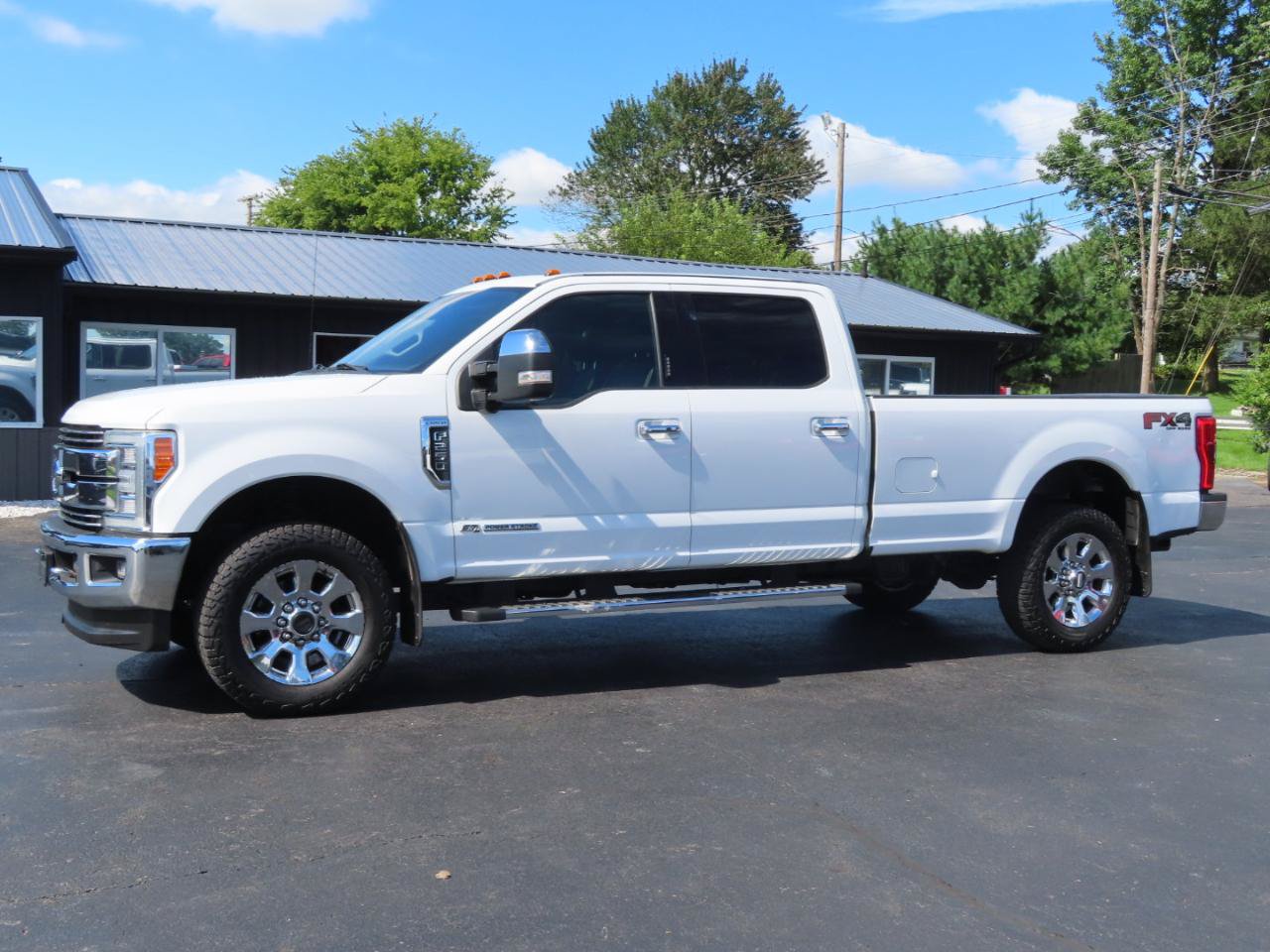 Used 2018 Ford F250 Lariat w/ Lariat Ultimate Package AWD/4WD image 2