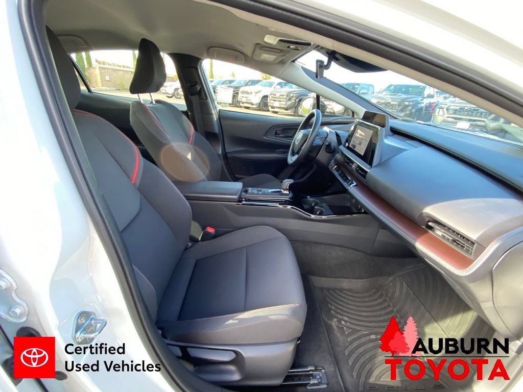 Certified 2026 Toyota Prius Plug-In Hybrid FWD image 13