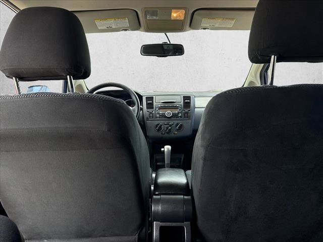Used 2012 Nissan Versa Hatchback FWD image 17