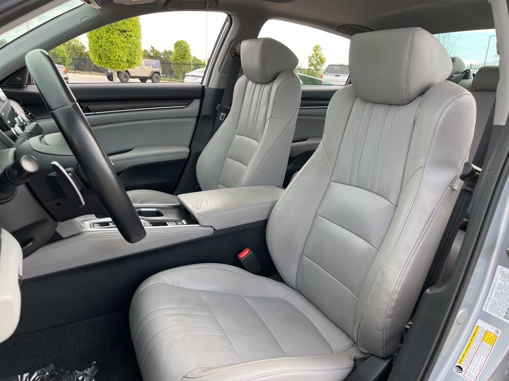 Certified 2018 Honda Accord EX-L image 25