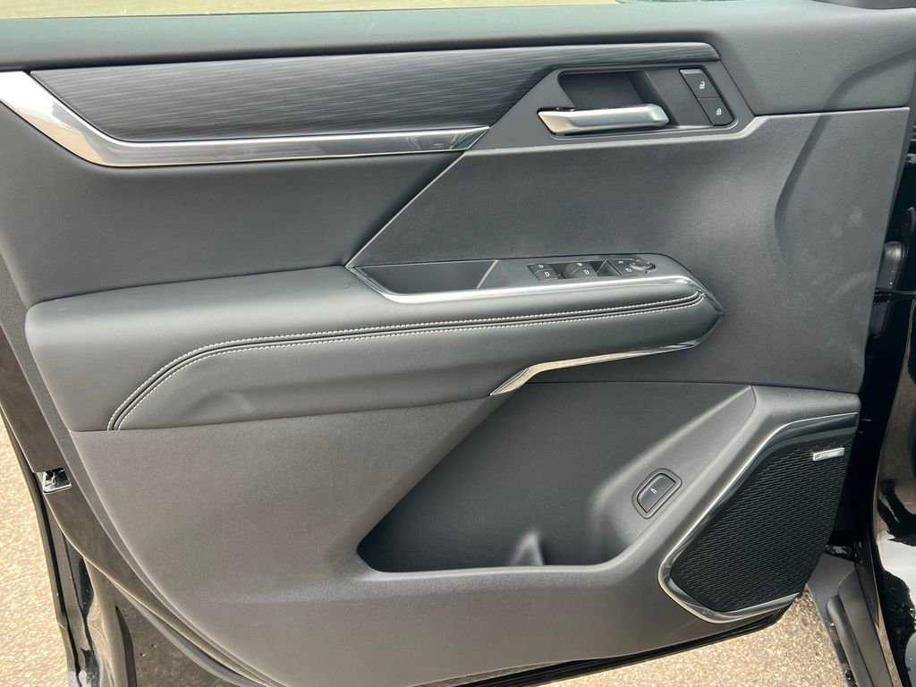 New 2025 GMC Acadia Elevation image 13