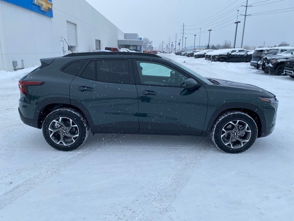 New 2026 Chevrolet Trax LT w/ Driver Confidence Package image 8