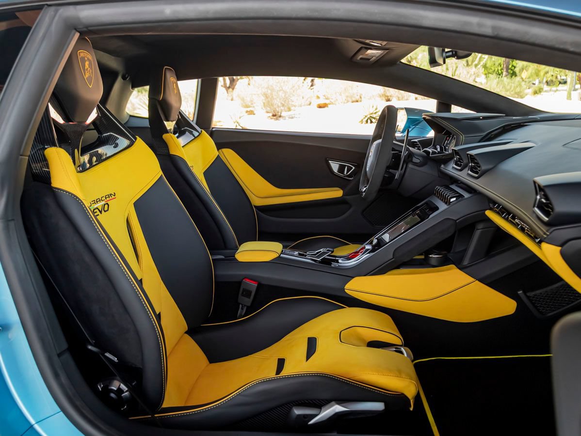 Used 2022 Lamborghini Huracan EVO RWD image 25