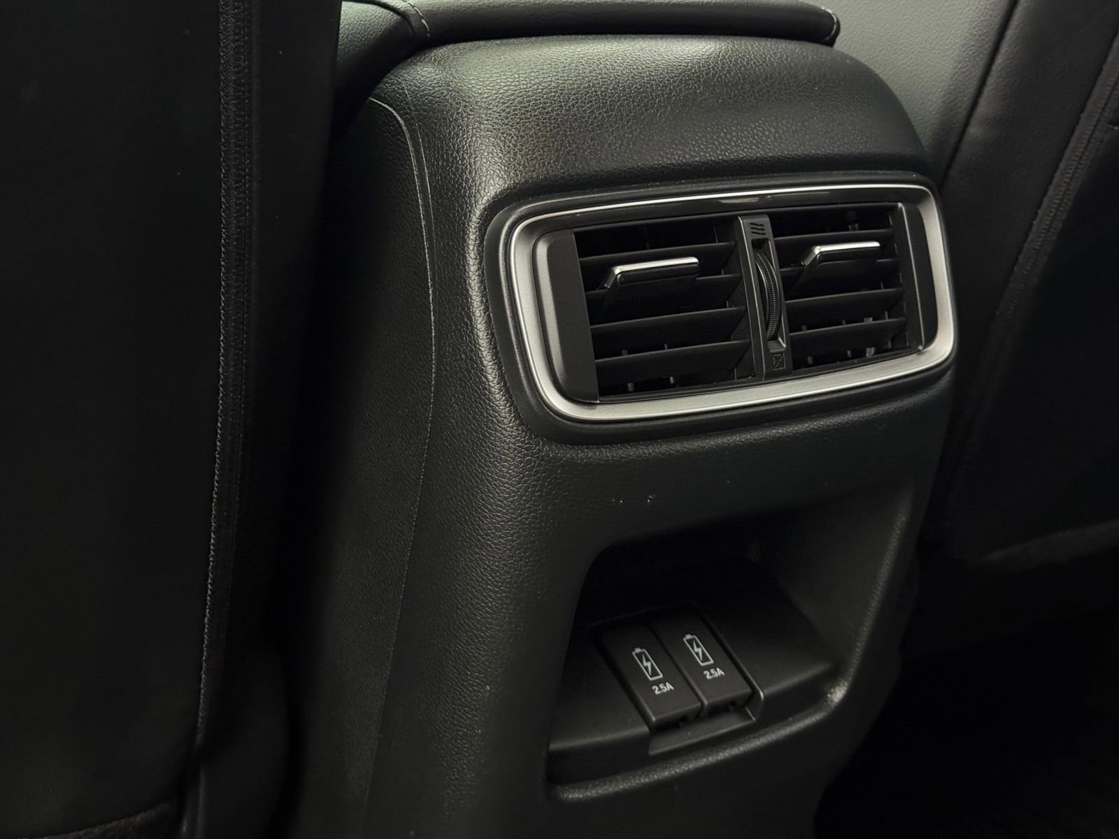 Used 2021 Honda CR-V Touring image 41