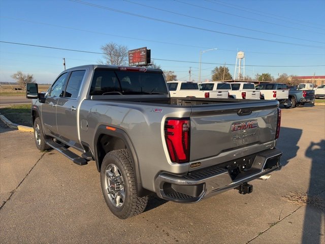 New 2026 GMC Sierra 2500 SLT image 4