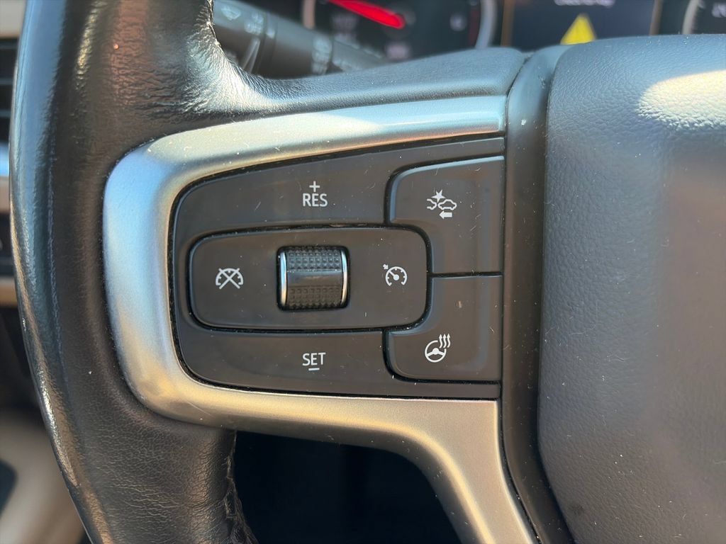 Used 2021 Chevrolet Suburban Premier AWD/4WD image 16