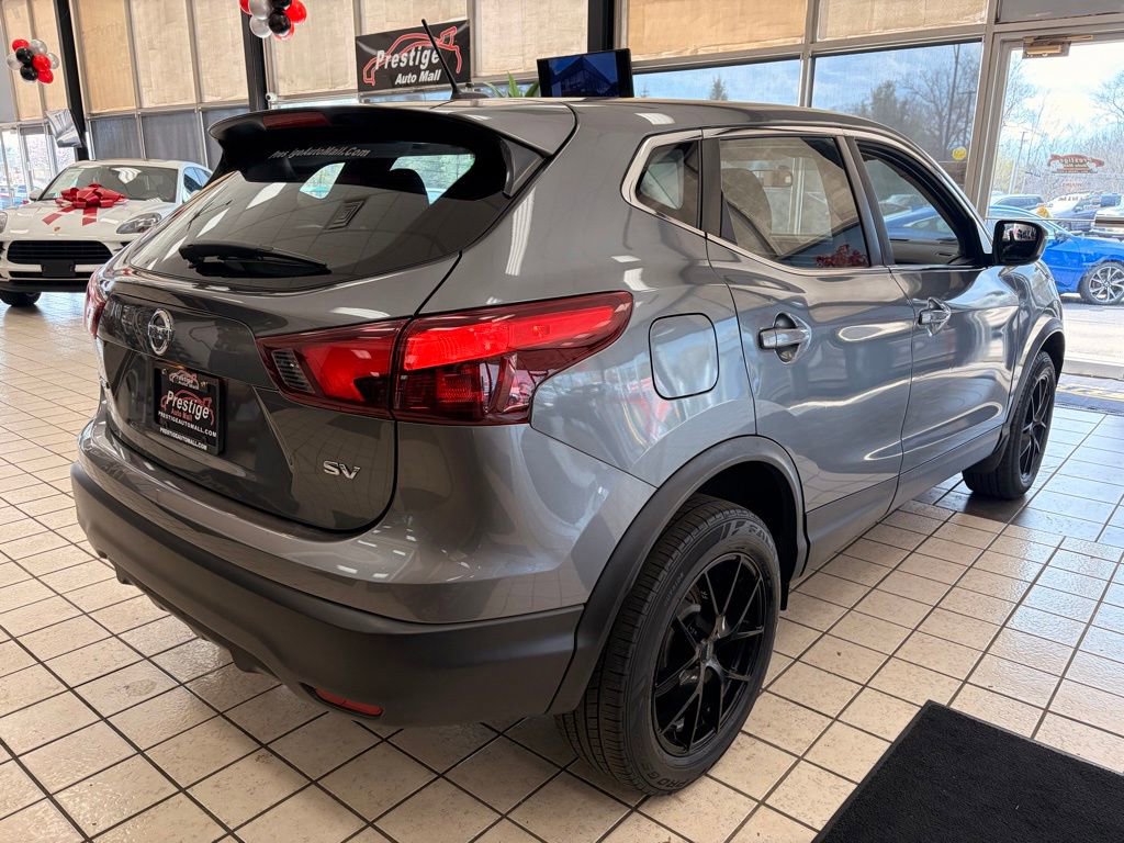 Used 2018 Nissan Rogue Sport SV image 6
