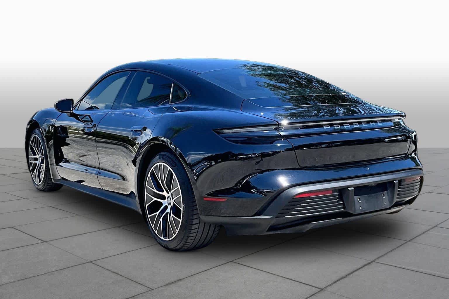Used 2023 Porsche Taycan RWD image 10