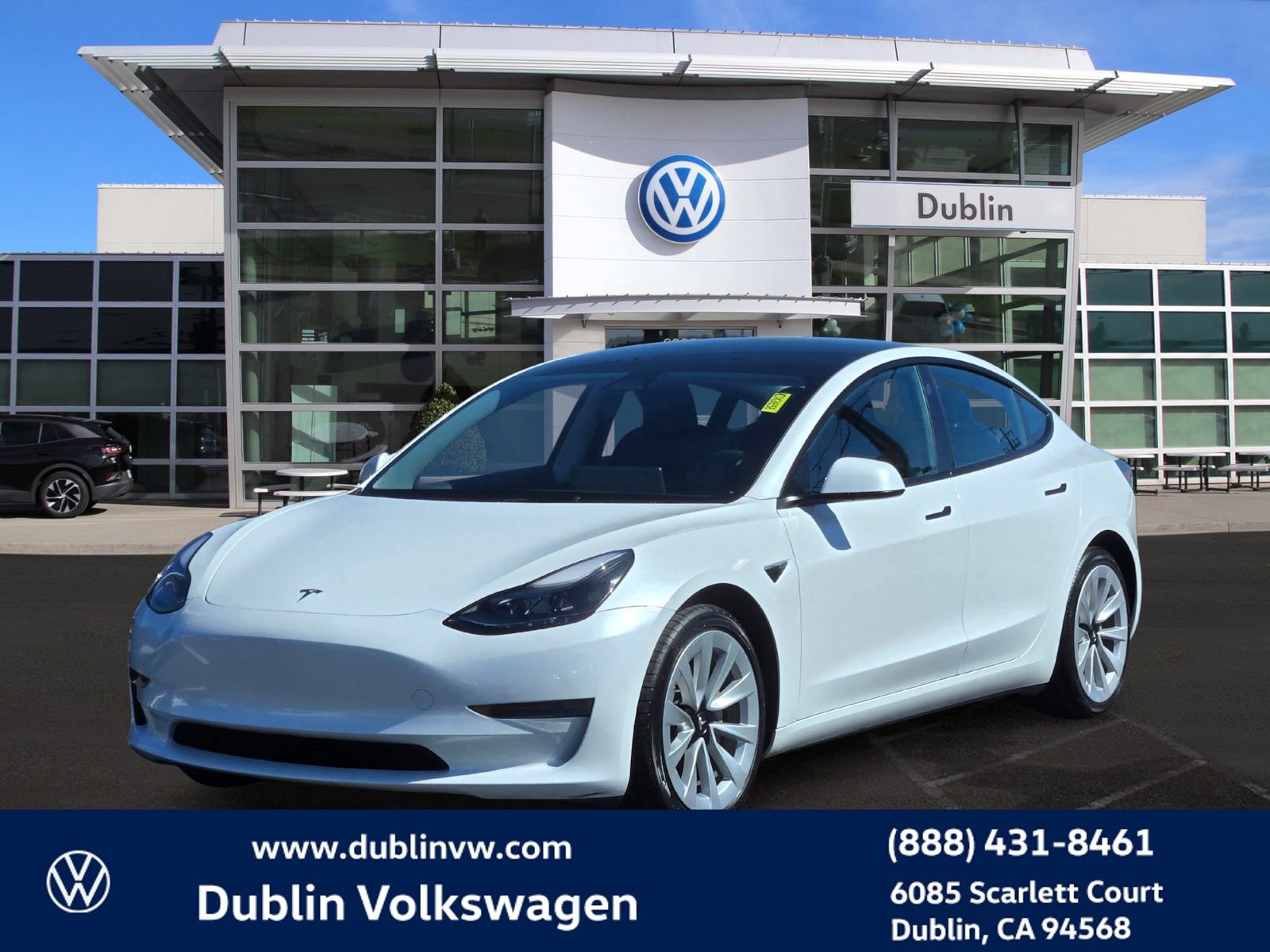 Used 2023 Tesla Model 3 Standard Range image 8