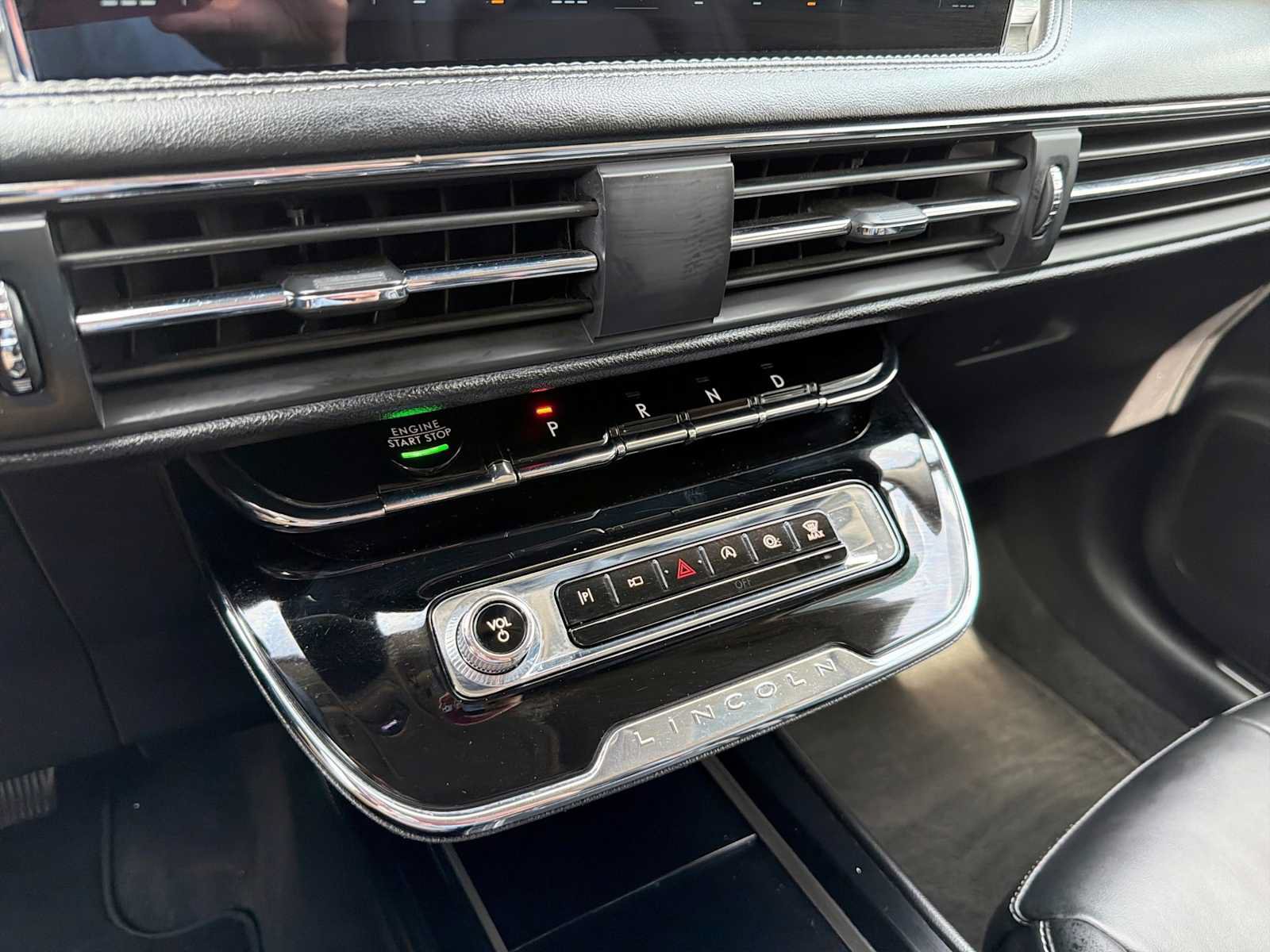 Used 2023 Lincoln Corsair FWD image 27