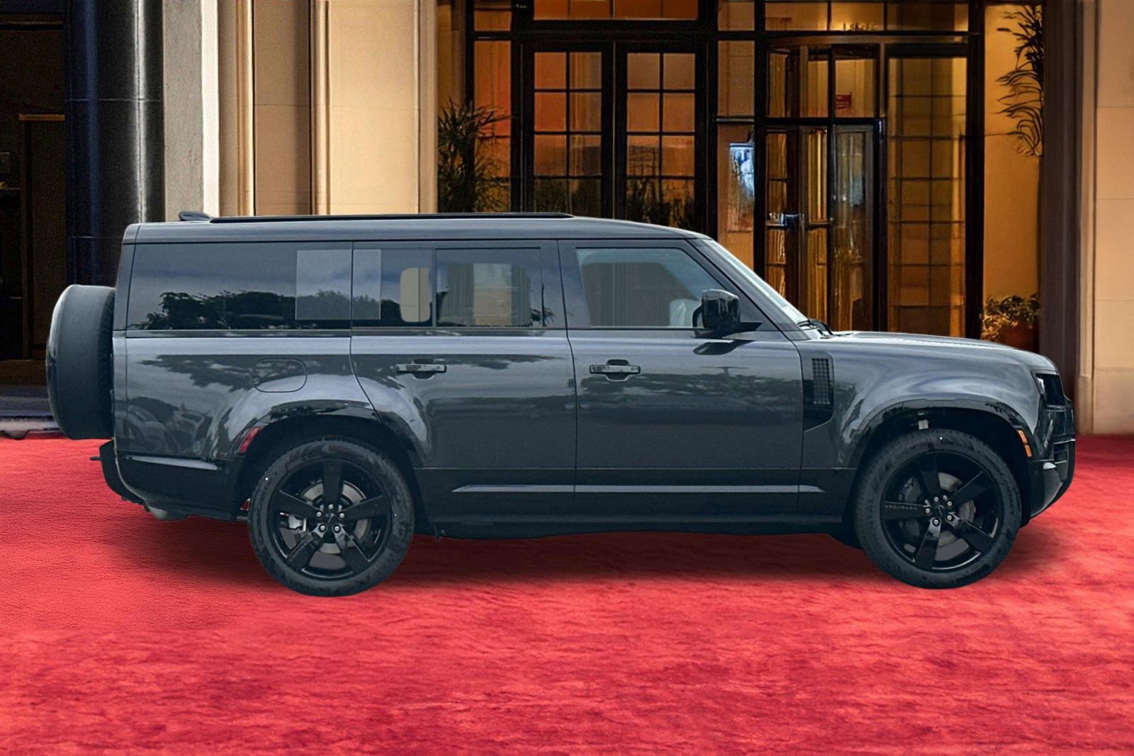 New 2026 Land Rover Defender 130 X-Dynamic SE image 8