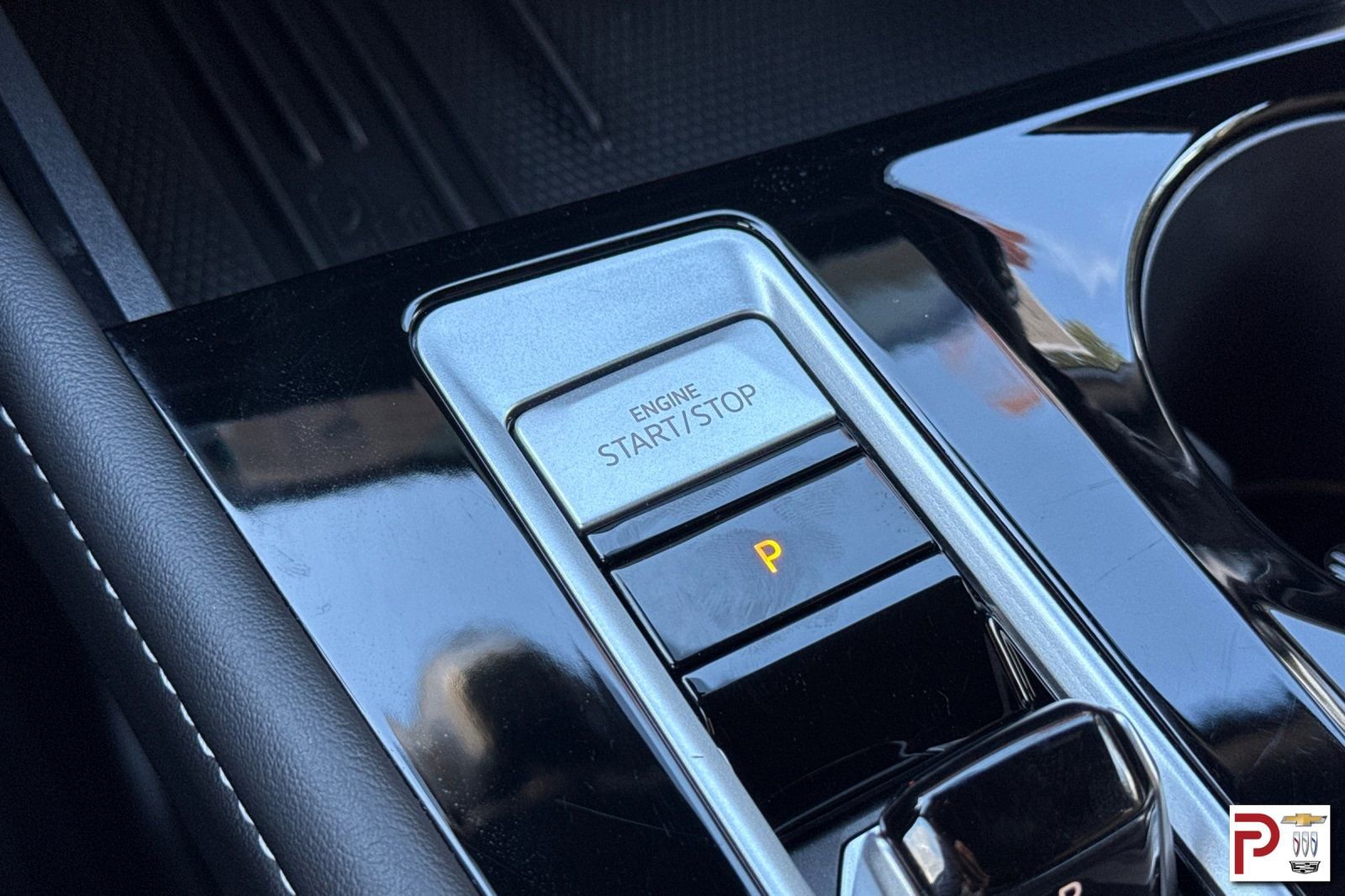 Used 2025 Volkswagen Atlas Cross Sport SE image 26