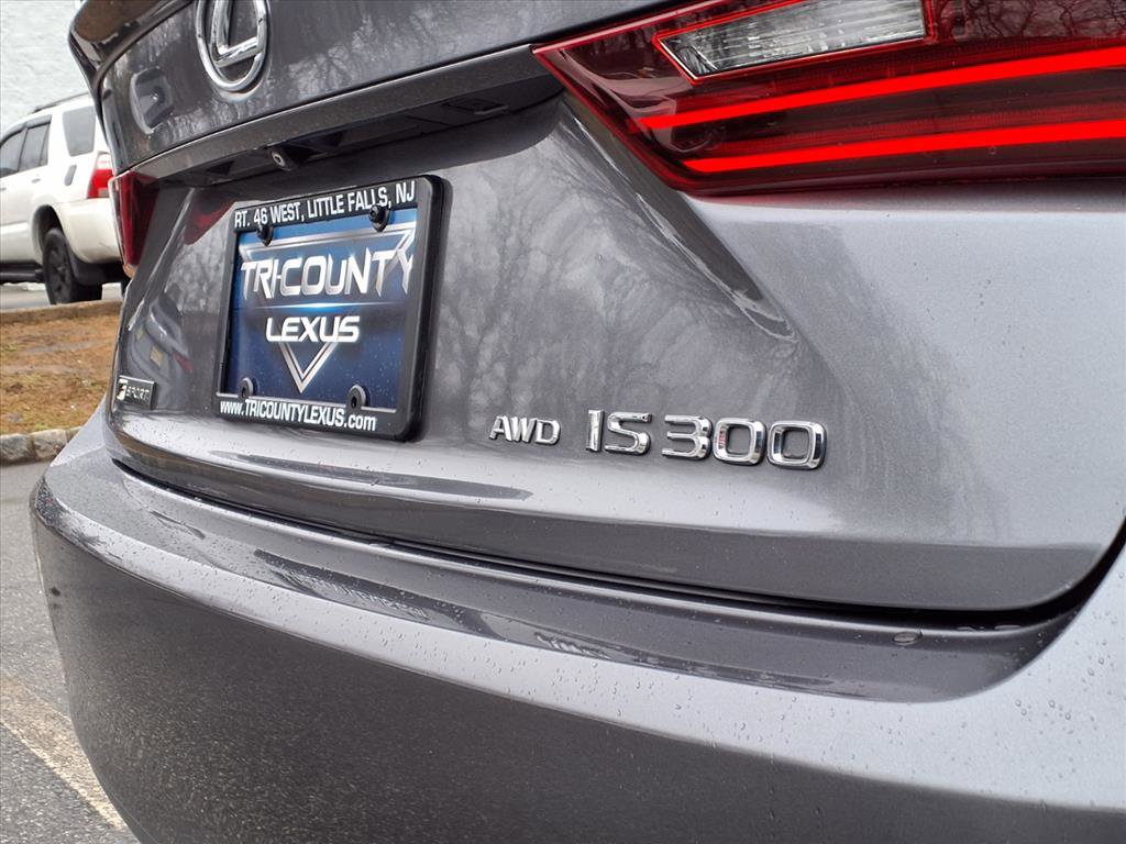 Used 2016 Lexus IS 300 AWD w/ F Sport Package image 7