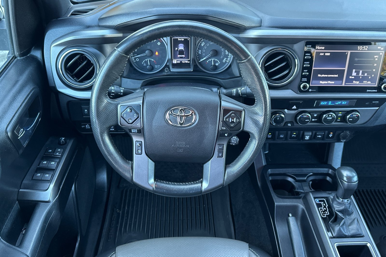 Used 2021 Toyota Tacoma TRD Off-Road w/ Technology Package AWD/4WD image 17