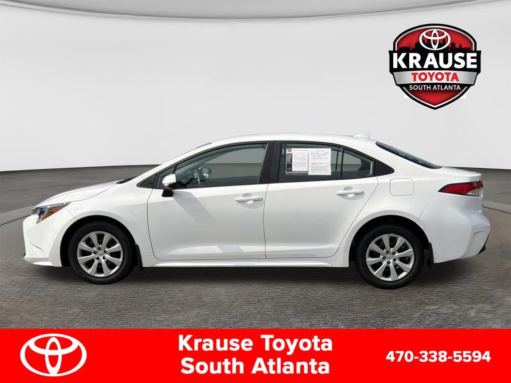 Used 2026 Toyota Corolla LE FWD image 4