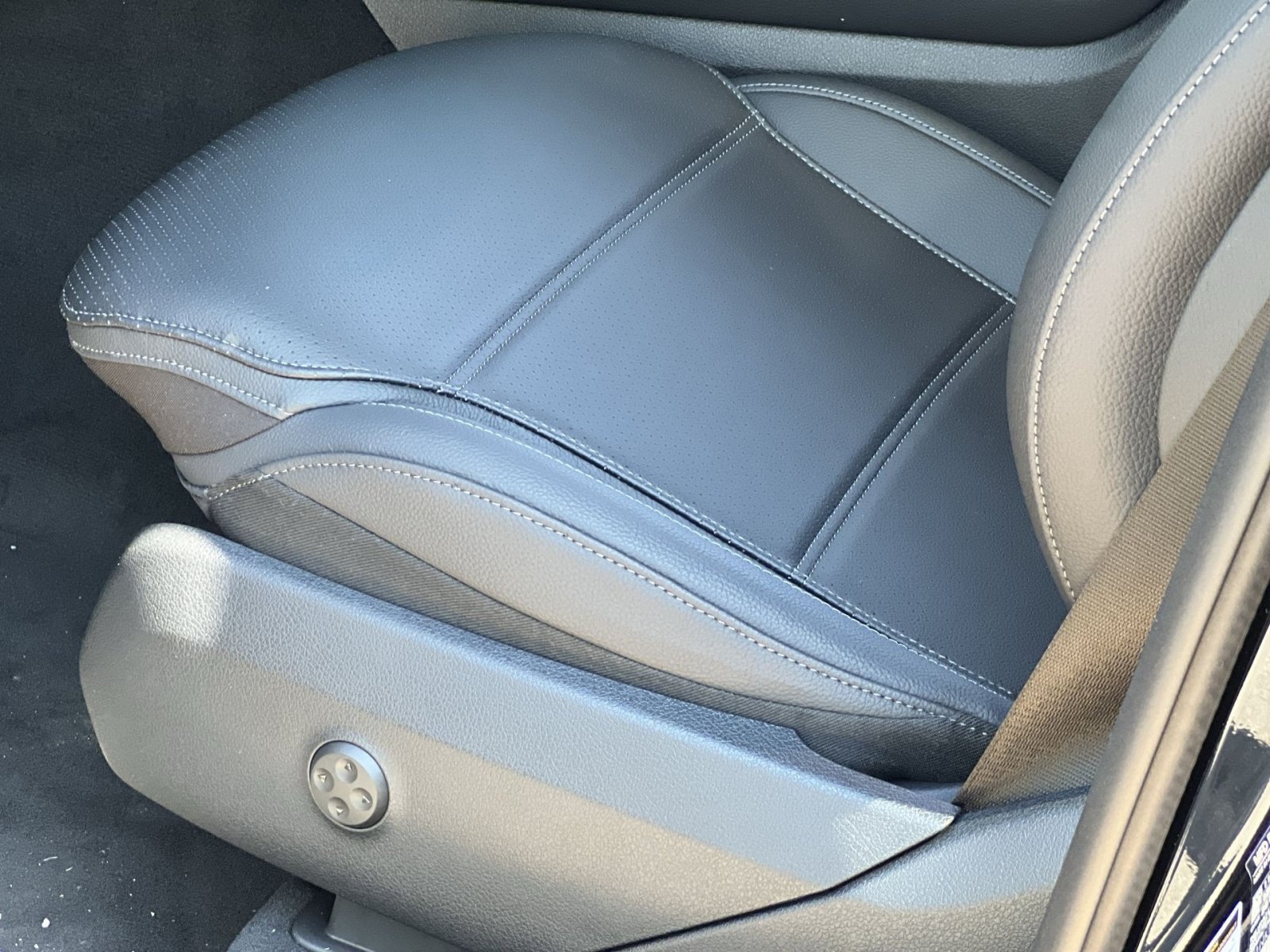 New 2026 Mercedes-Benz GLC 300 4MATIC image 19