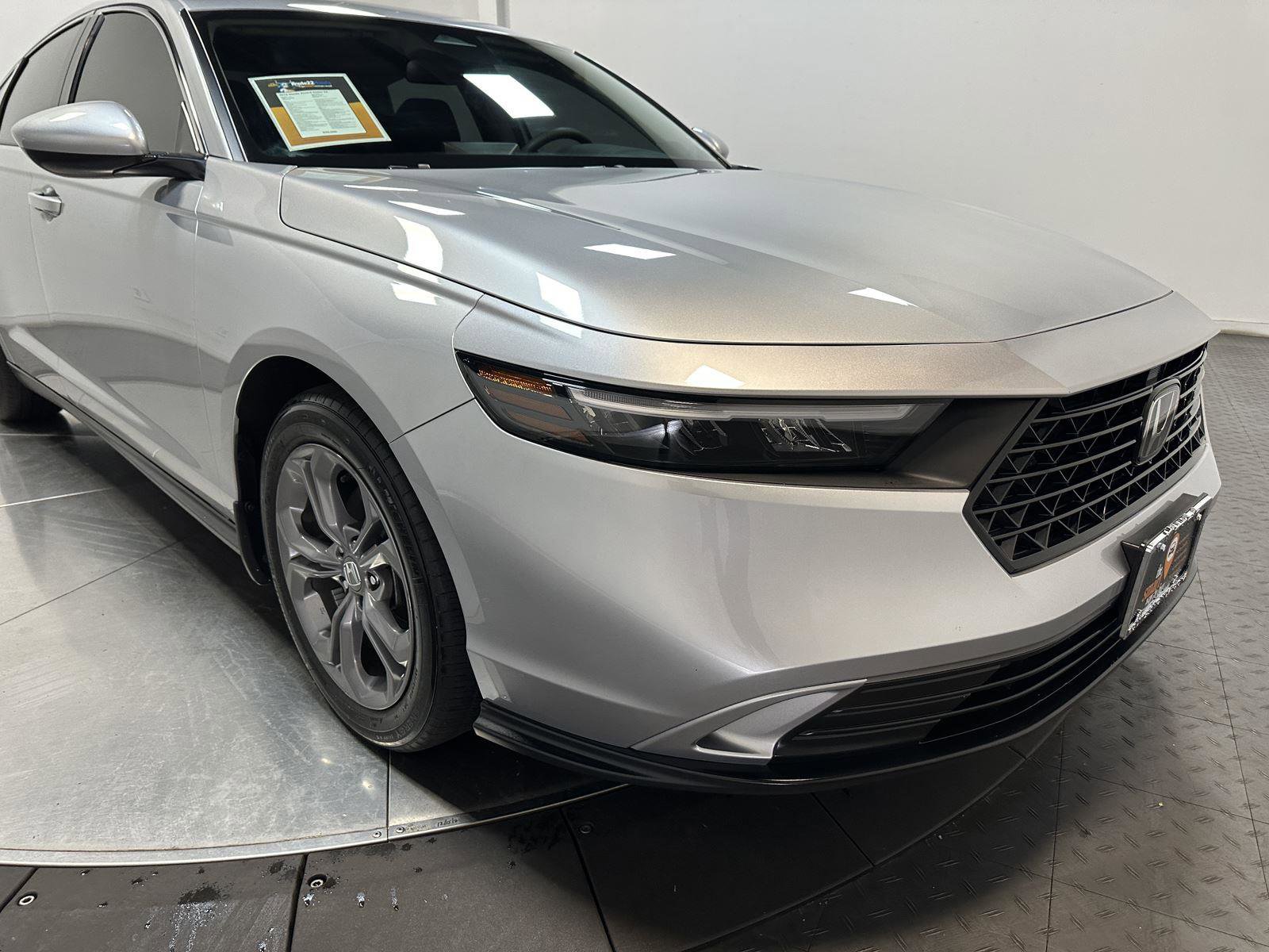 Used 2024 Honda Accord EX image 3