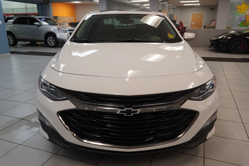 Used 2023 Chevrolet Malibu LT w/ Driver Confidence Package FWD image 16