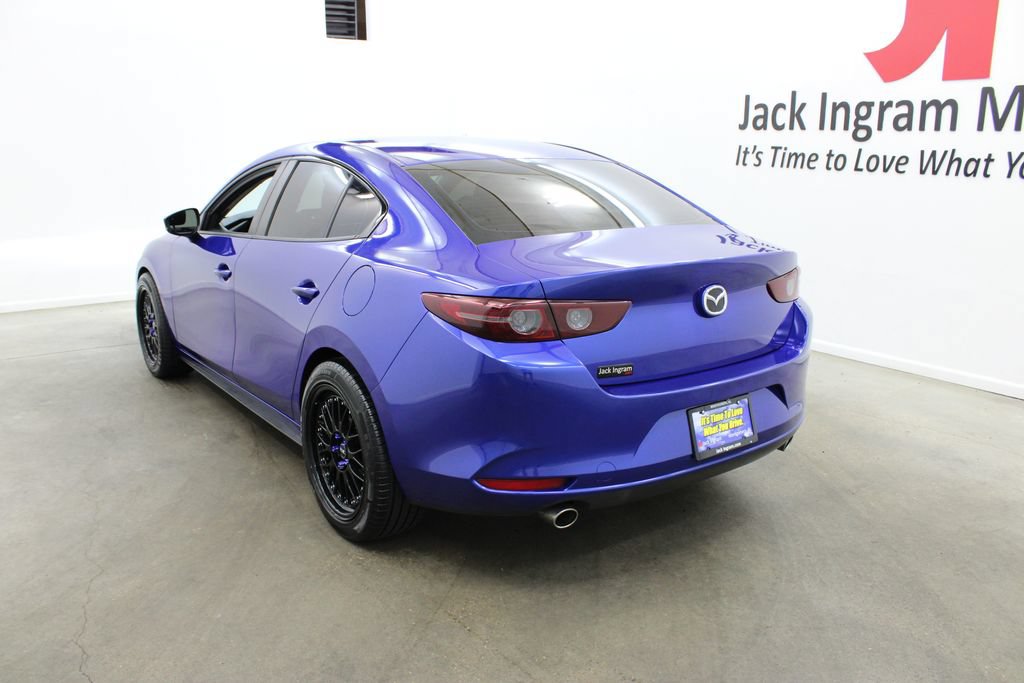 Used 2020 MAZDA MAZDA3 Sedan w/ Select Package FWD image 3
